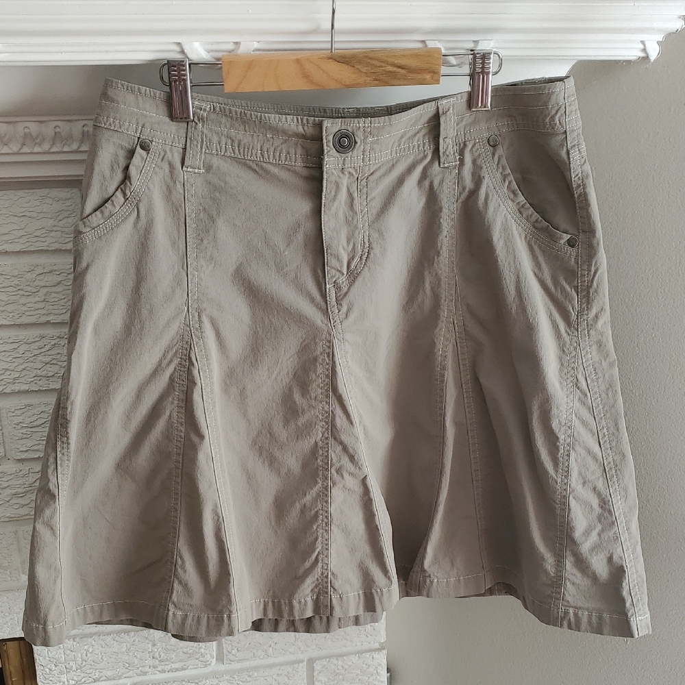 Kuhl Vintage Women's Mini Skirt Outdoors Activewear Gorpcore in Pale Khaki Sz 6